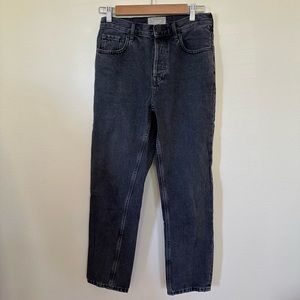 Everlane ‘90s Cheeky Jean in washed black